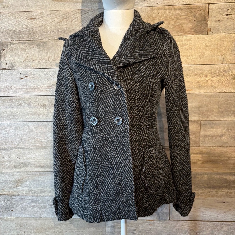 Billabong women’s double breasted wool blend jacket in size medium